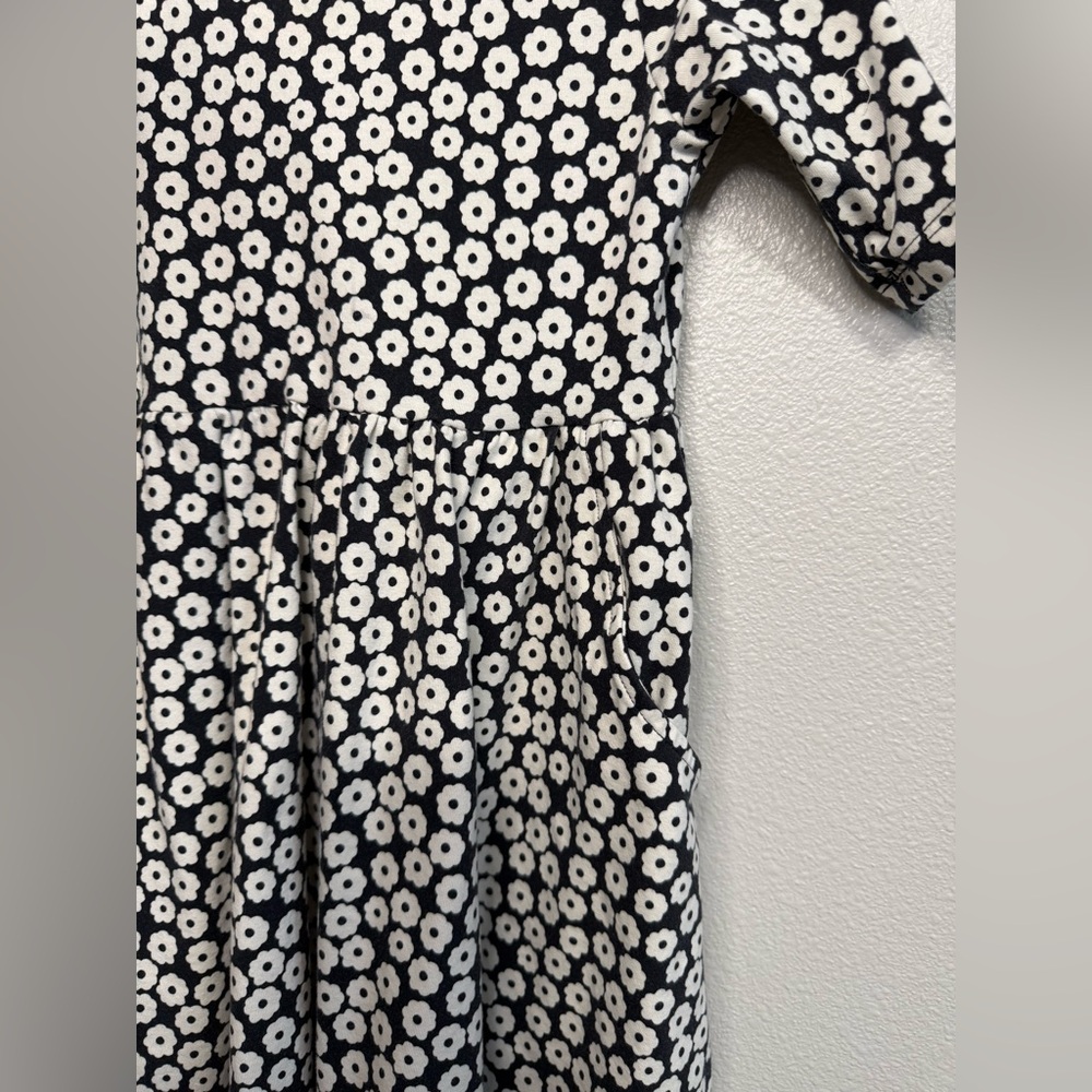 Hanna Andersson Skater dress 5 - Picture 3 of 6